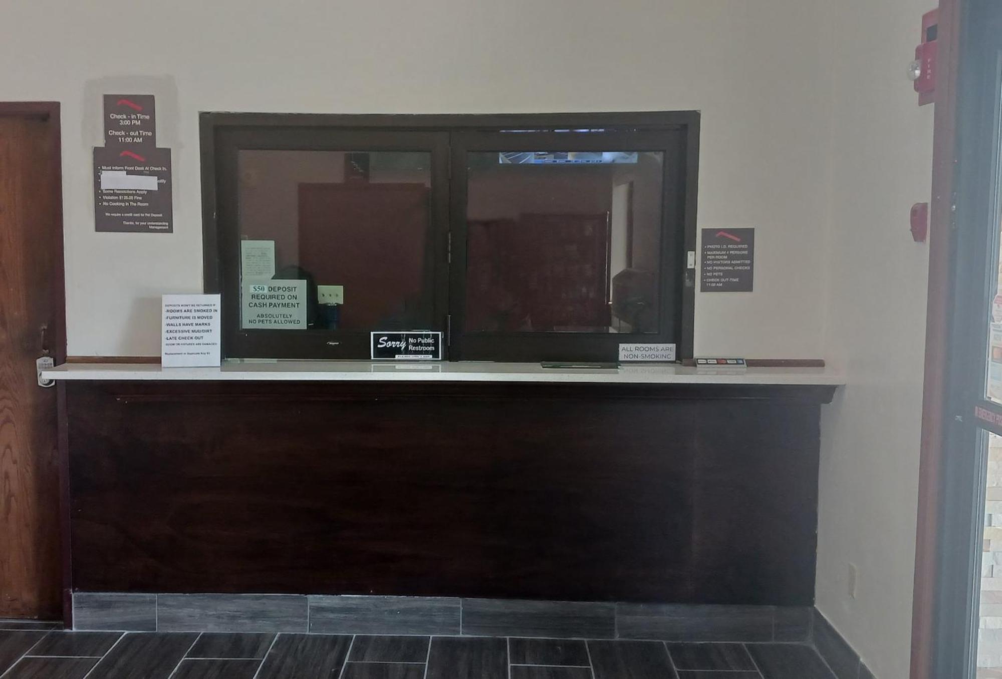 Red Roof Inn Huntsville, Al Екстериор снимка